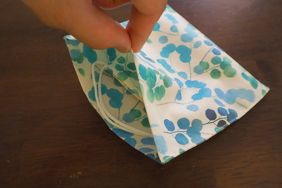 型紙不要】10分で作れる！マスクケースの作り方３種 | nunocoto fabric