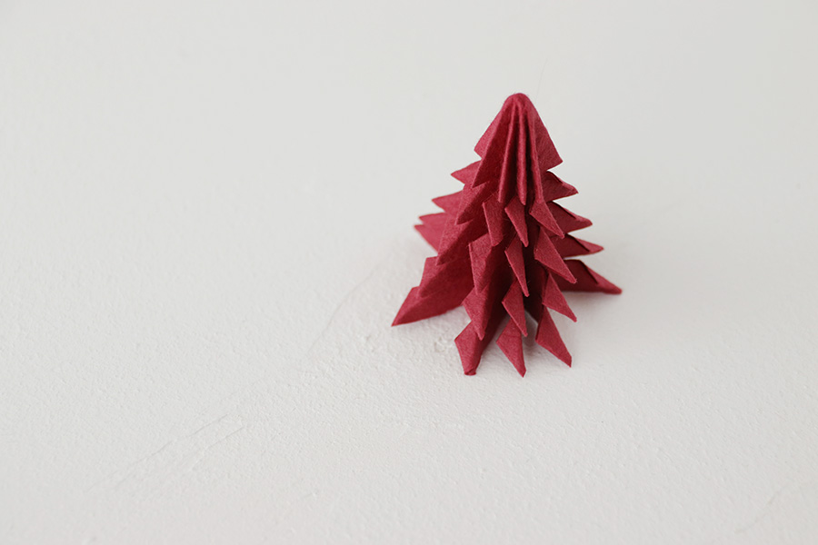 10分で完成 ラッピングペーパーを使ったクリスマスツリーの作り方 Nunocoto Fabric