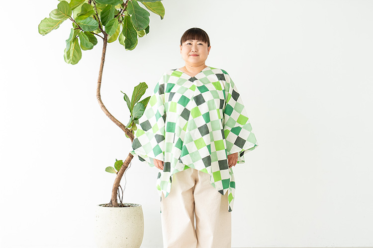 ぽっちゃりさん向けプルオーバー（カフタンブラウス）の作り方│（3L・4L・5L）【型紙不要】