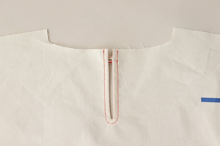 【ホームソーイング型紙シリーズNo.68】バルーンスリーブのふんわりエアーブラウス　作り方