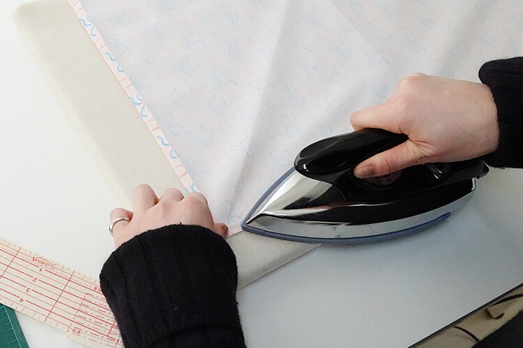 基本のハンカチの作り方　アイロンのコツ