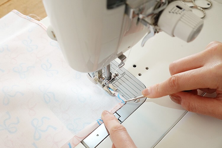 基本のハンカチの作り方