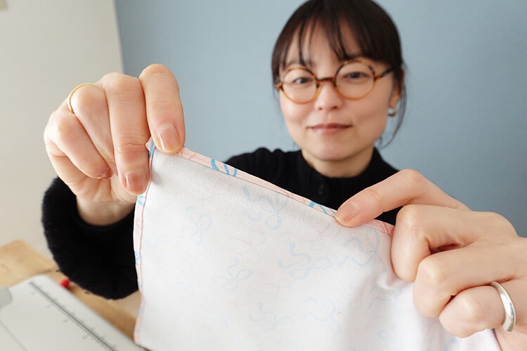 基本のハンカチの作り方