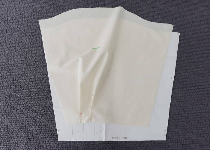 【ホームソーイング型紙シリーズNo.76】バックタックのヨークシャツ　作り方