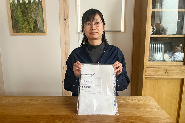 母の日エプロン