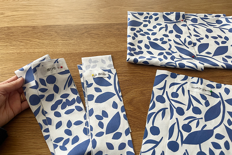 母の日エプロン